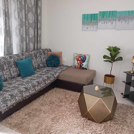 Dz Apartment Axd أليكسانثيربوليس المظهر الخارجي الصورة