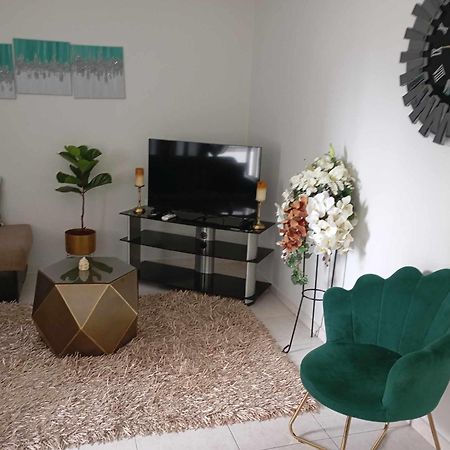 Dz Apartment Axd أليكسانثيربوليس المظهر الخارجي الصورة